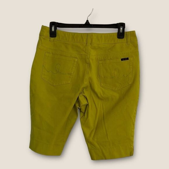 Lime green Bermuda shorts size 8 - Picture 5 of 6